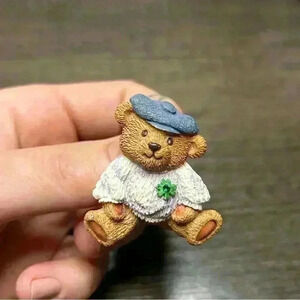 Vintage 2000 Y2K Avon Teddy Bear Shamrock St Patrick's Resin Holiday Brooch Pin